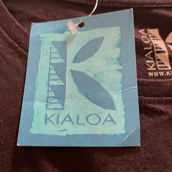 Kialoa T-shirt, black with tread lightly on front.Hawaiian paddling brand. - Picture 4 of 7